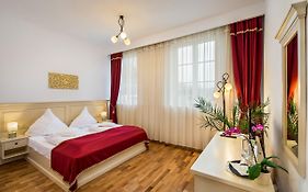 Palatul Brukenthal Hotel 3*